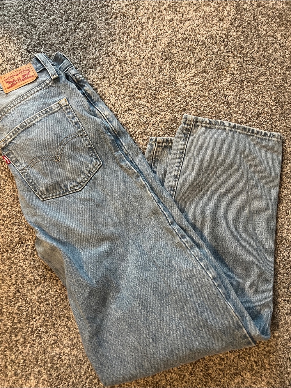 NWOT- 🩵Levi's Light Blue Straight Leg Denim Jeans